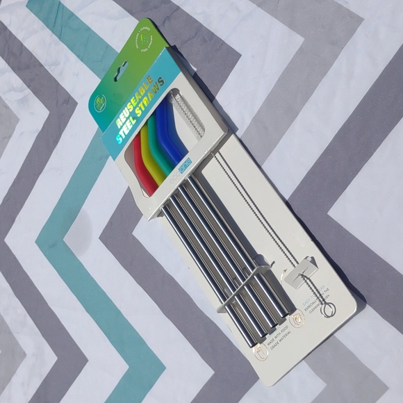 🆕🎁 Reusable steel straws with cleaner - Picture 2 of 9